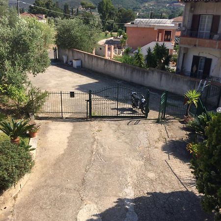 Casa Vacanze La Tuia Castellabate Zewnętrze zdjęcie